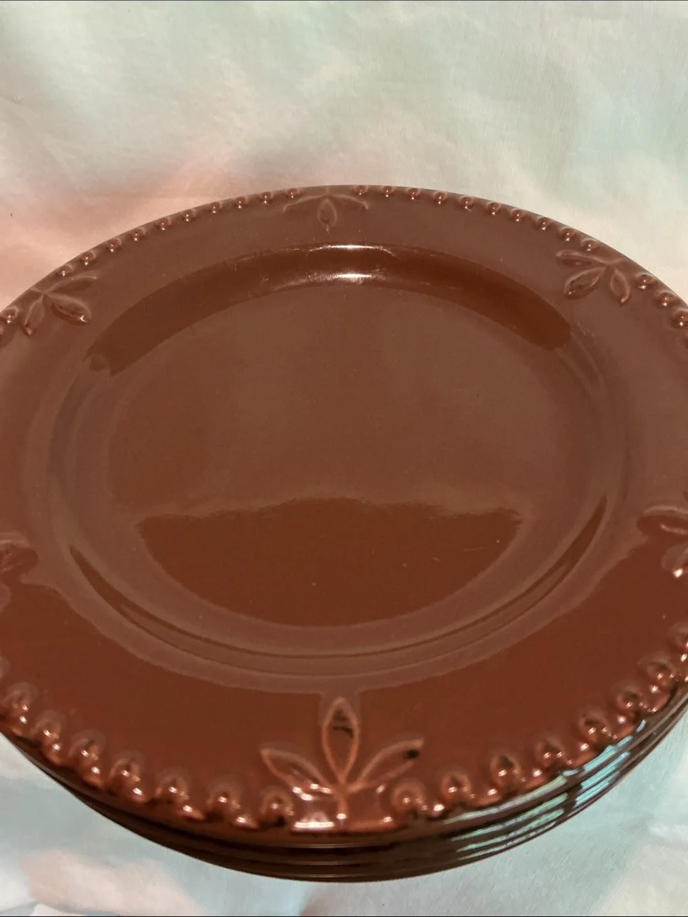 EUC - Set of 4 Stoneware Appetizer / Dessert Plates